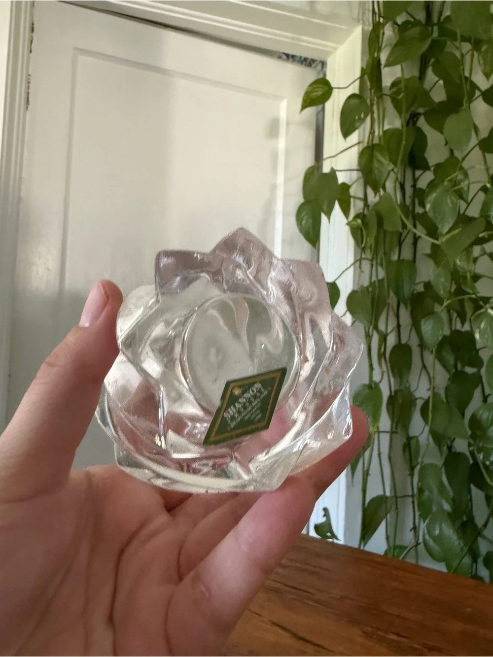 SHANNON IRELAND Clear Sculpted Leaf Glass Votive
